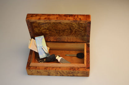 Thuya Holz Schmuckbox Hannah | Handgefertigte Thuya Box | Thuya Design